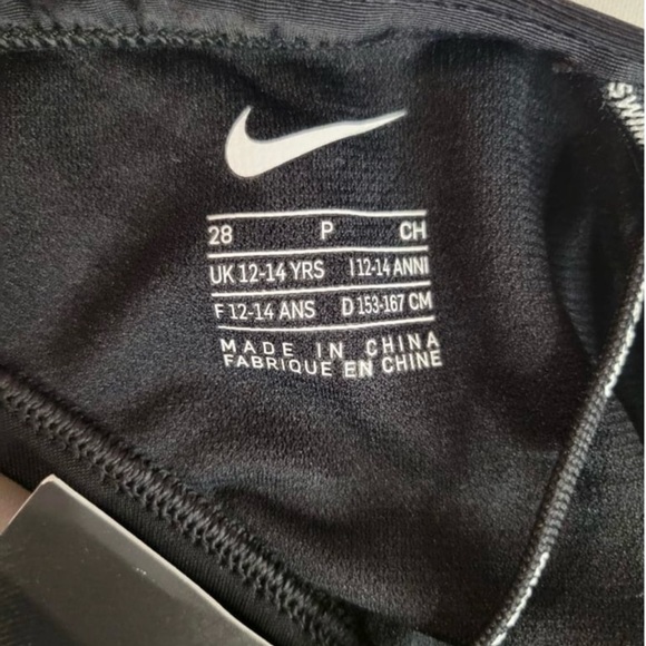 Mens Nike Swim briefs - Picture 3 of 3